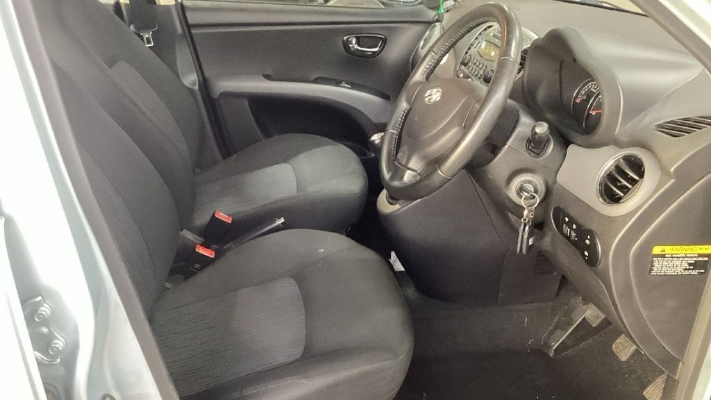 Used Hyundai i10 2013 for sale - 76514561: Photo 10