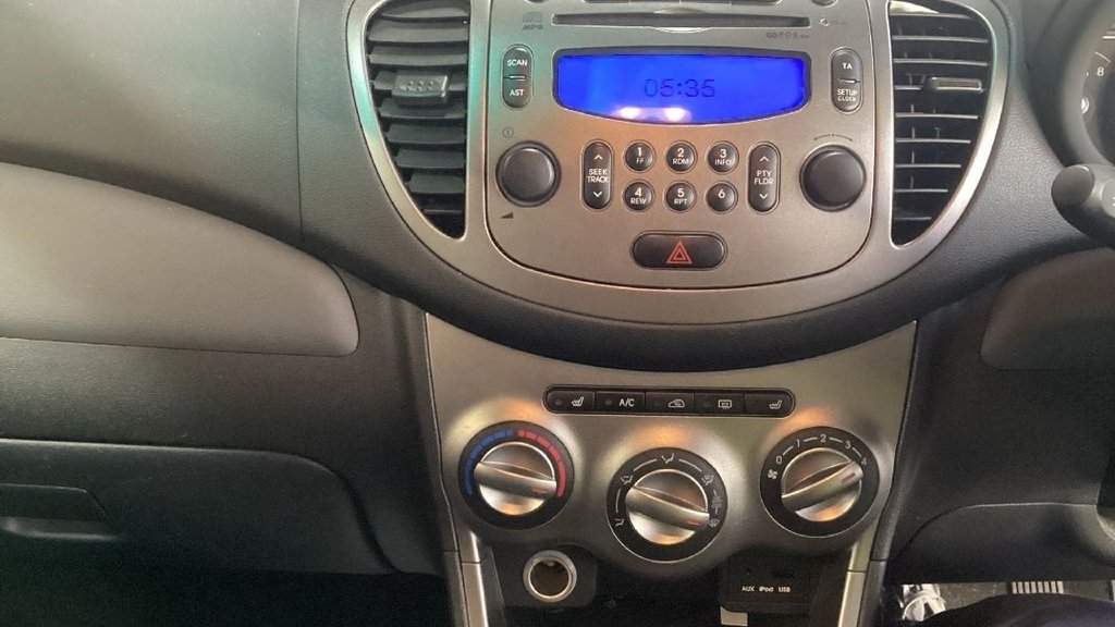 Used Hyundai i10 2013 for sale - 76514561: Photo 12