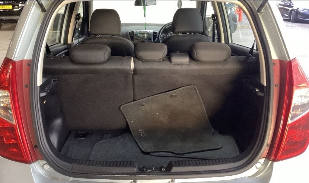 Used Hyundai i10 2013 for sale - 76514561: Photo 16