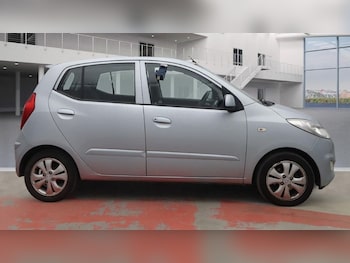 Used Hyundai i10 2013 for sale - 76514561: Photo