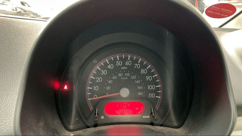 Used Nissan Pixo 2010 for sale - 77660160: Photo 12