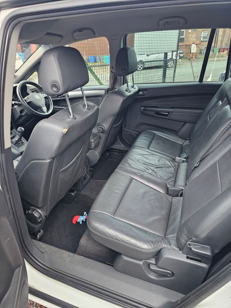 Used Vauxhall Zafira 2011 for sale - 76552048: Photo 21