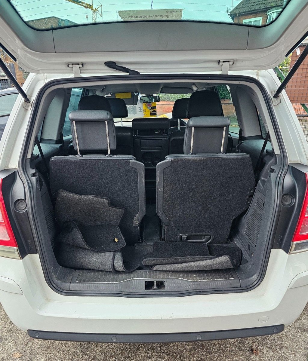 Used Vauxhall Zafira 2011 for sale - 76552048: Photo 24