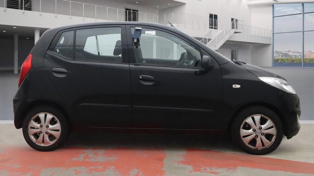 Used Hyundai i10 2014 for sale - 76698759: Photo 2