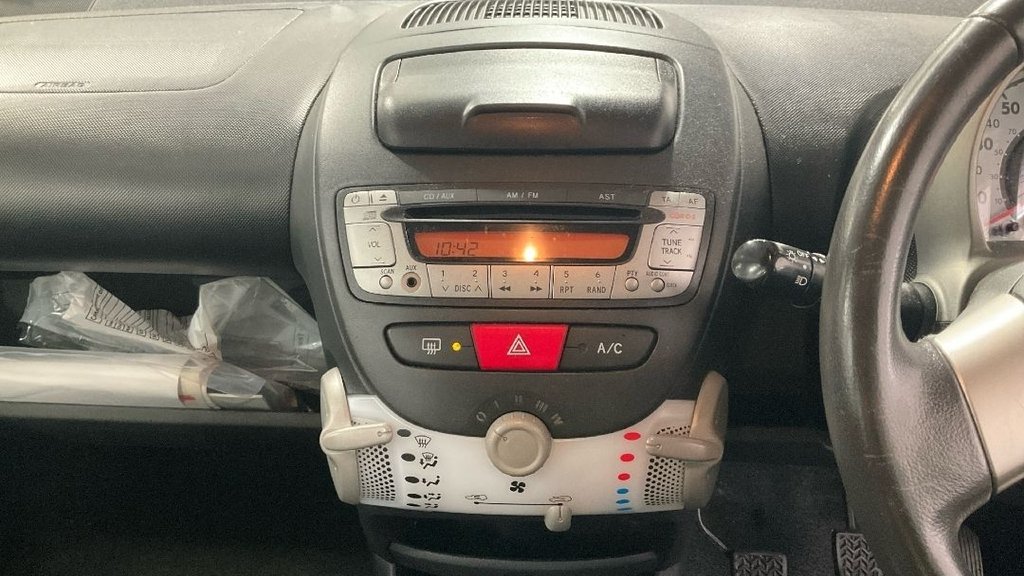 Used Toyota AYGO 2014 for sale - 76698794: Photo 18