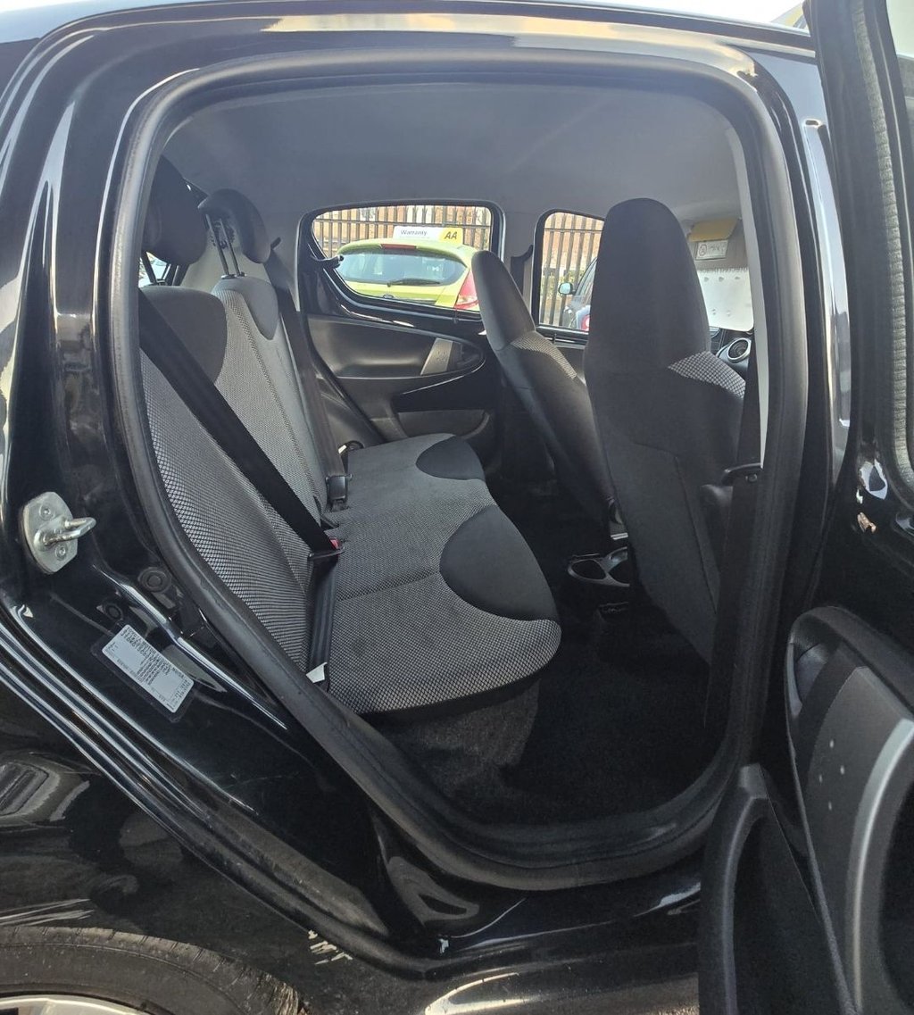 Used Toyota AYGO 2014 for sale - 76698794: Photo 22