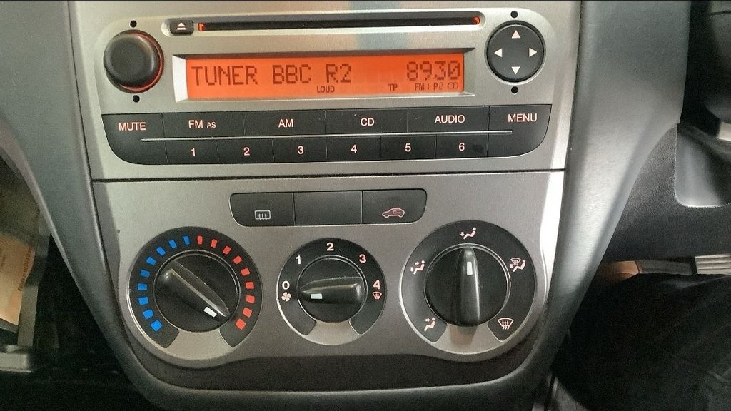 Used Fiat Punto 2012 for sale - 77978956: Photo 12