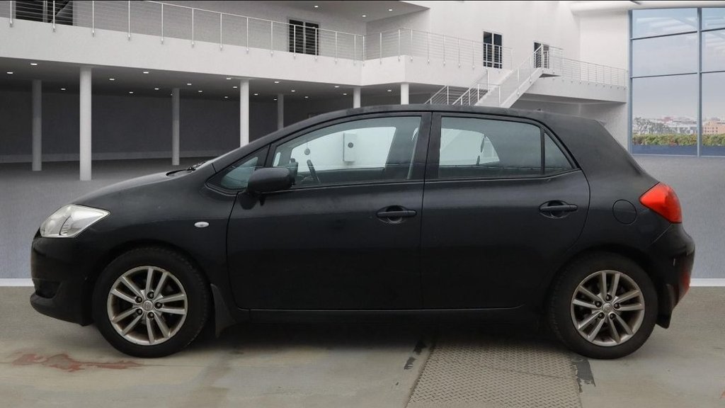 Used Toyota Auris 2009 for sale - 77849978: Photo 5