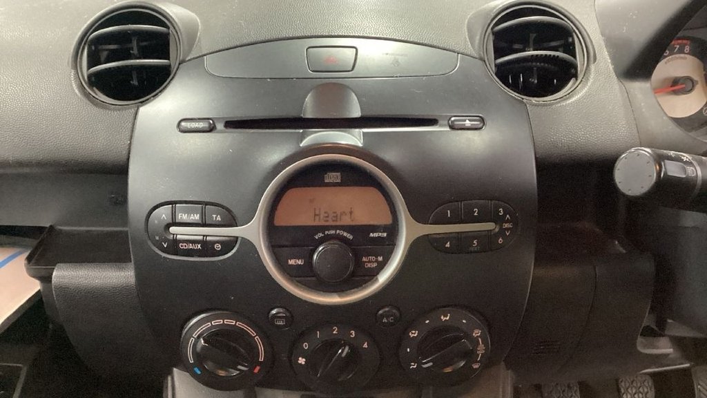 Used Mazda Mazda2 2009 for sale - 77075464: Photo 12