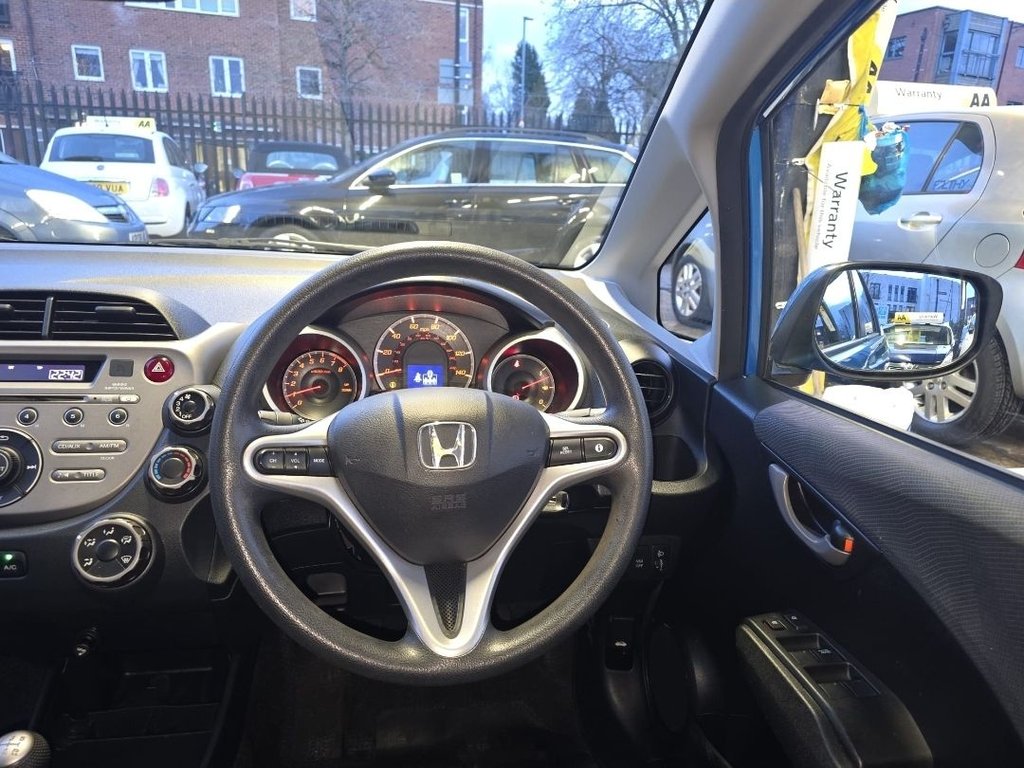 Used Honda Jazz 2009 for sale - 77121936: Photo 16