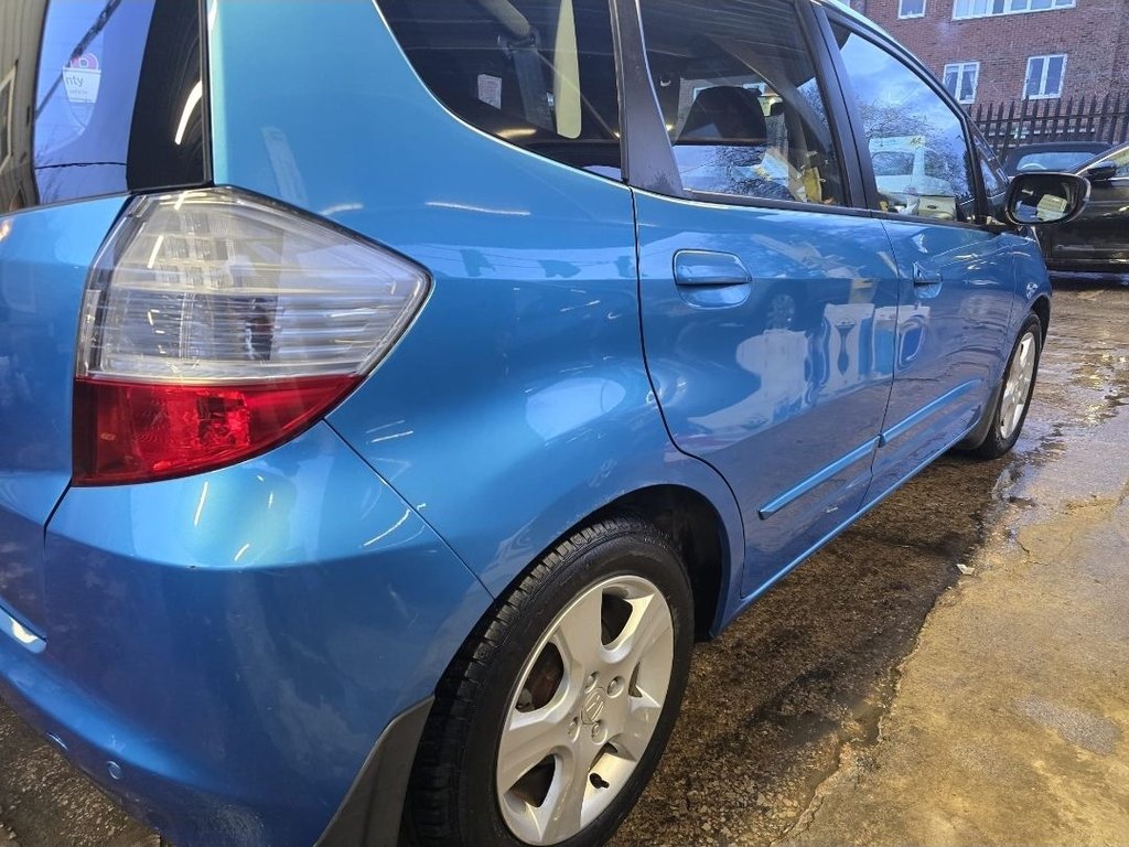 Used Honda Jazz 2009 for sale - 77121936: Photo 8
