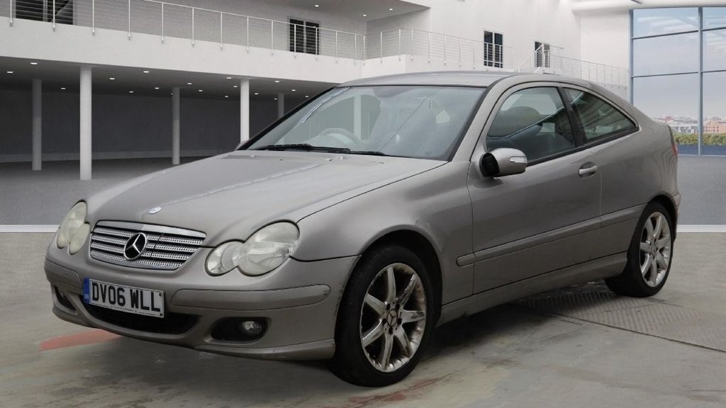 Used Mercedes-Benz C Class 2006 for sale - 77065336: Photo 4