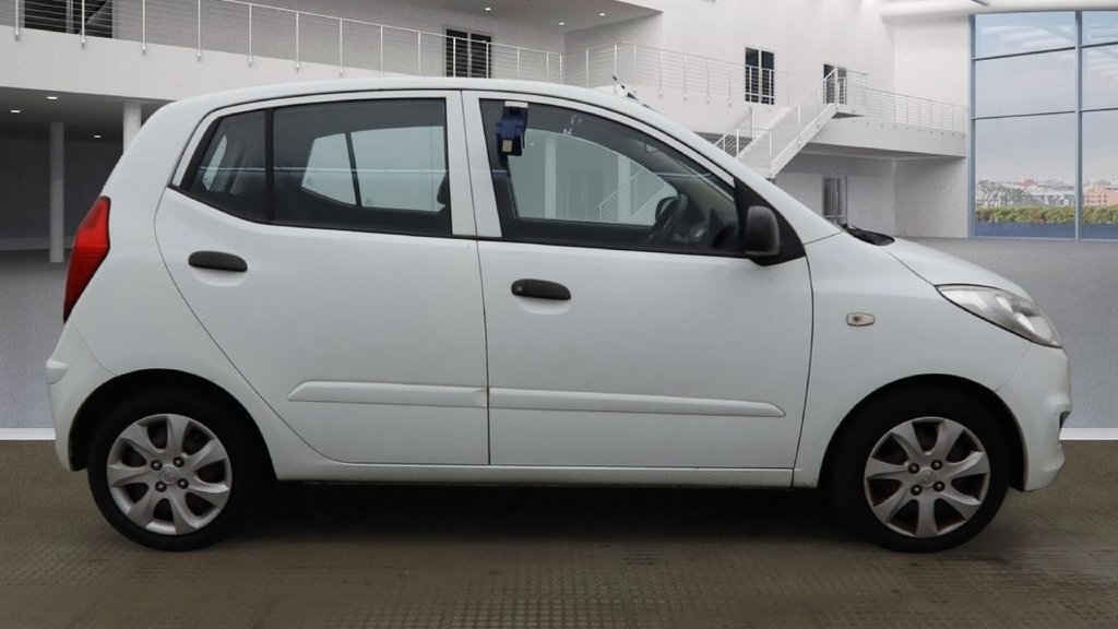 Used Hyundai i10 2013 for sale - 76350598: Photo 2