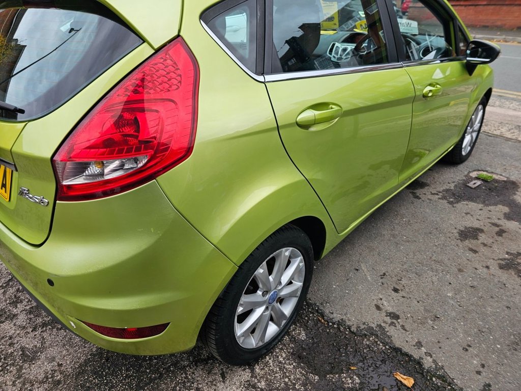 Used Ford Fiesta 2010 for sale - 76210518: Photo 11