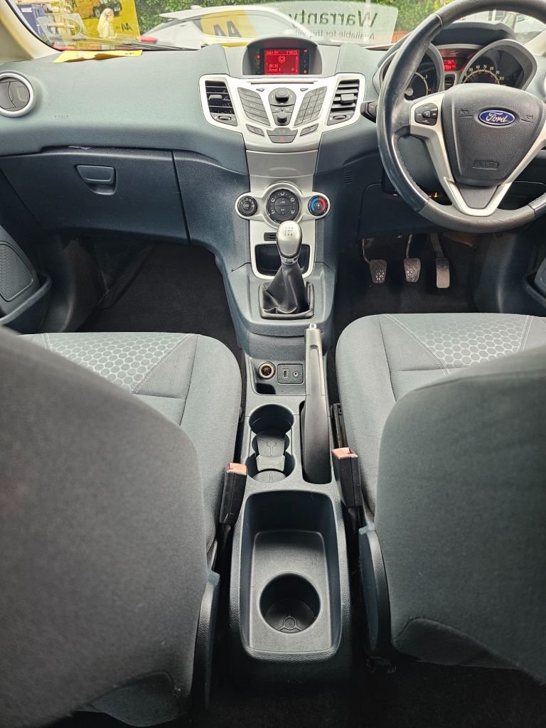 Used Ford Fiesta 2010 for sale - 76210518: Photo 15