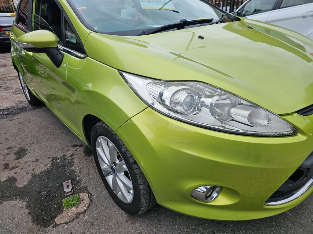 Used Ford Fiesta 2010 for sale - 76210518: Photo 2