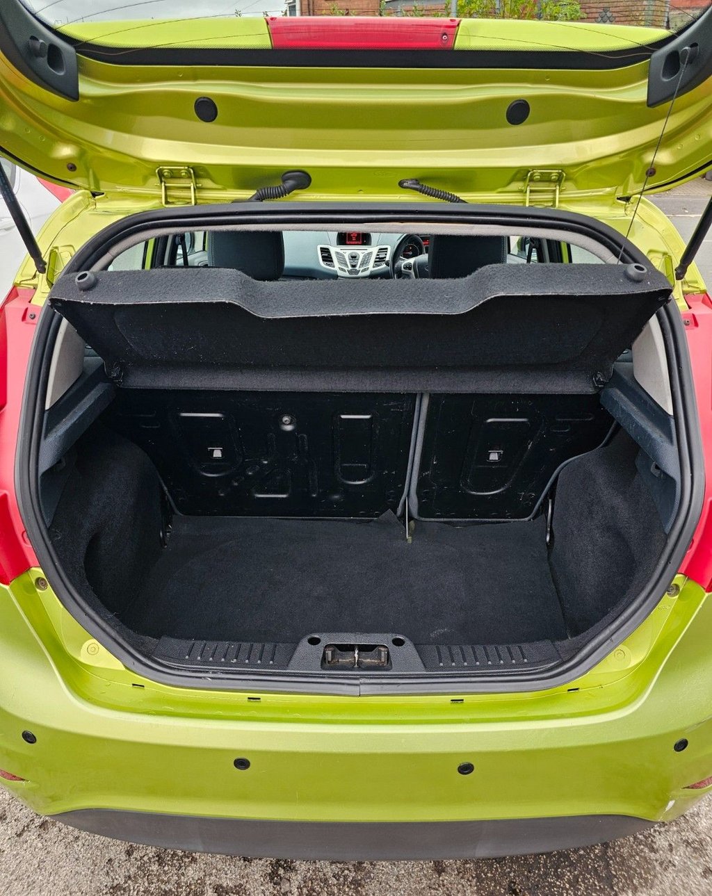 Used Ford Fiesta 2010 for sale - 76210518: Photo 21