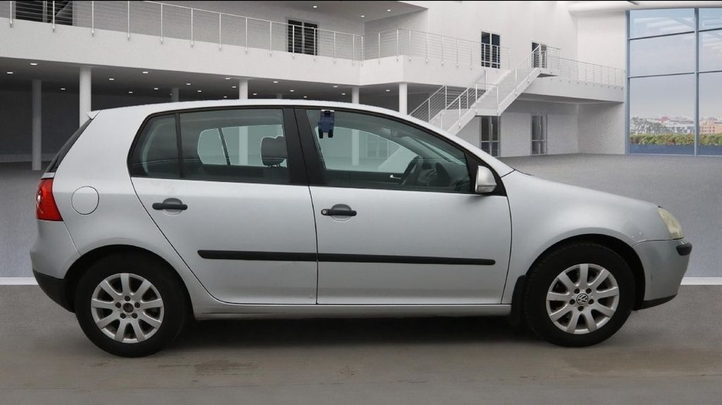 Used Volkswagen Golf 2005 for sale - 76356219: Photo 3