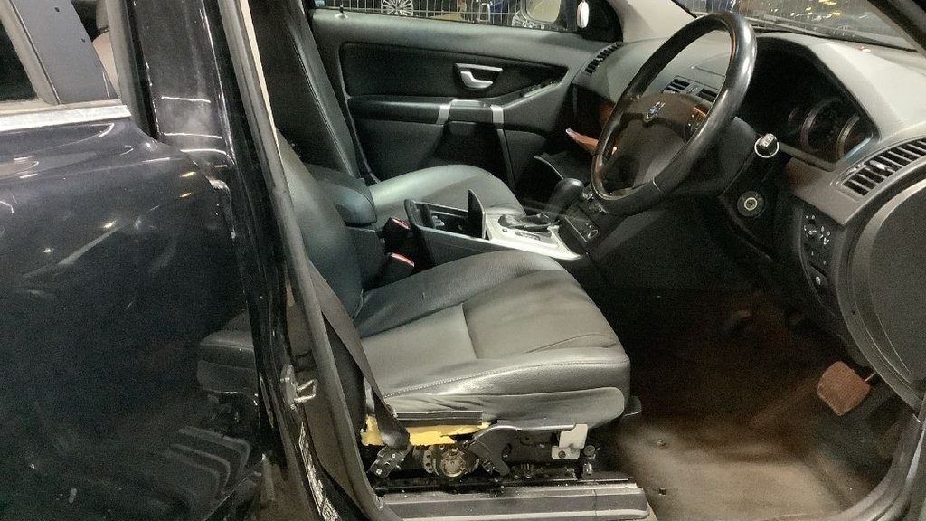 Used Volvo XC90 2010 for sale - 77293232: Photo 14