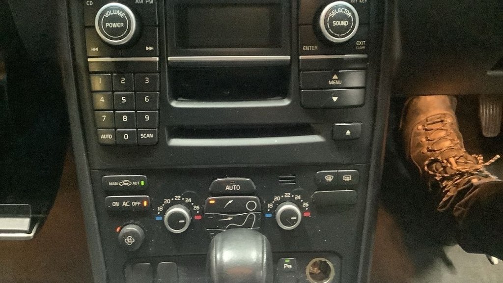 Used Volvo XC90 2010 for sale - 77293232: Photo 17