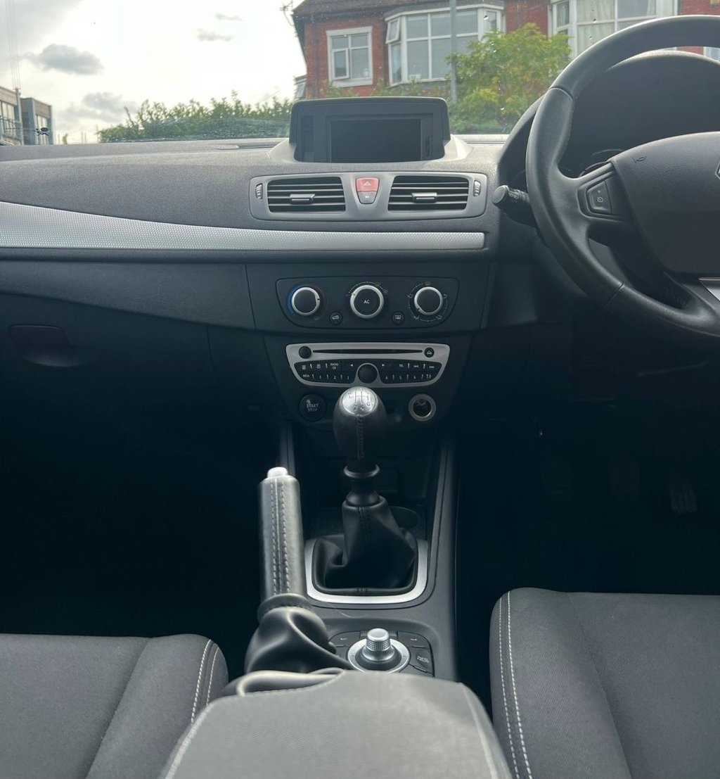 Used Renault Megane 2011 for sale - 76106089: Photo 15