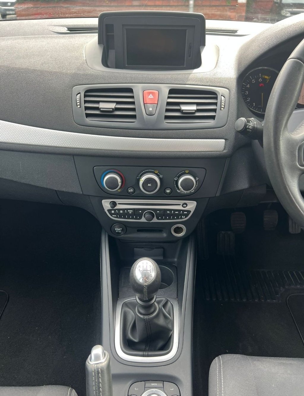 Used Renault Megane 2011 for sale - 76106089: Photo 16