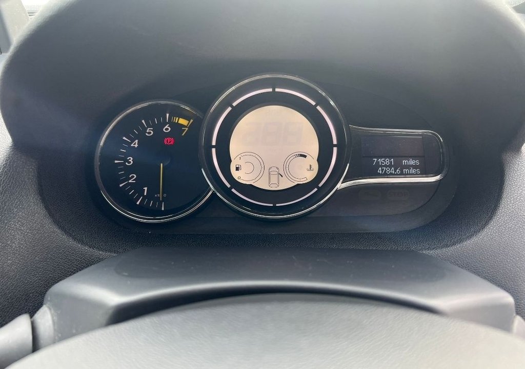 Used Renault Megane 2011 for sale - 76106089: Photo 18