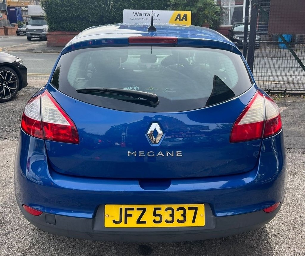 Used Renault Megane 2011 for sale - 76106089: Photo 9