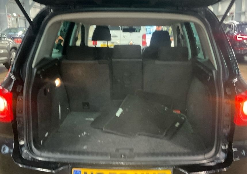 Used Volkswagen Tiguan 2009 for sale - 77232058: Photo 15