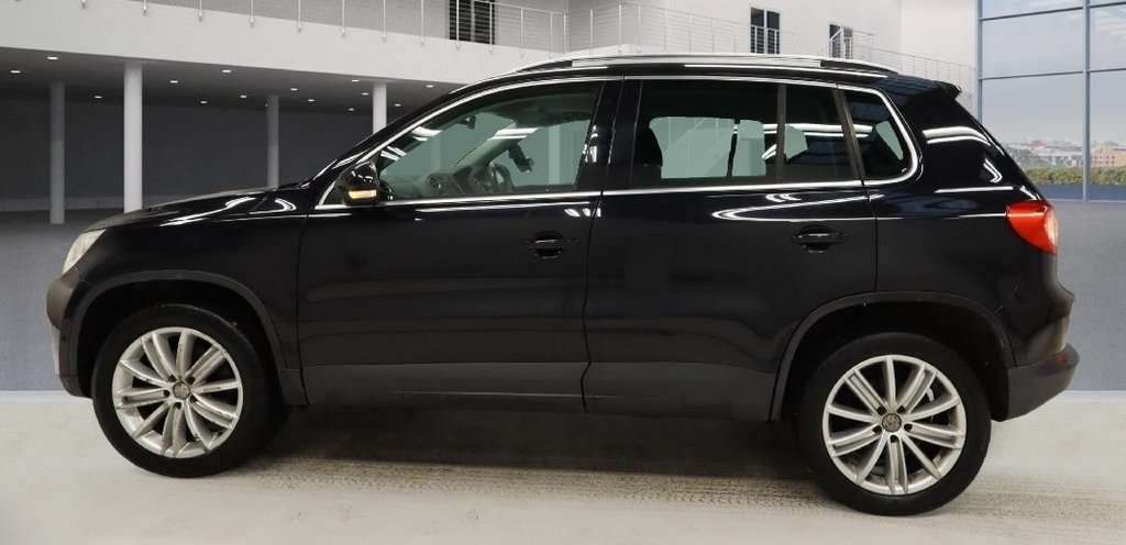 Used Volkswagen Tiguan 2009 for sale - 77232058: Photo 4