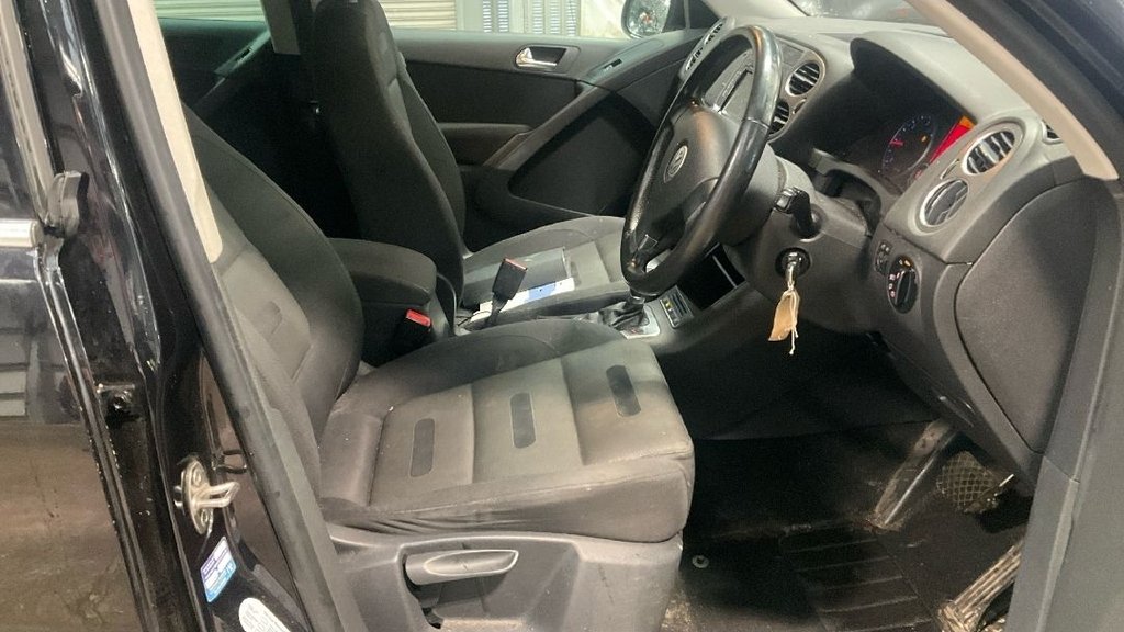 Used Volkswagen Tiguan 2009 for sale - 77232058: Photo 9