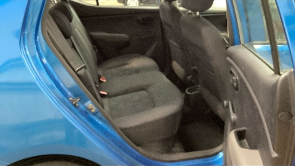 Used Hyundai i10 2011 for sale - 77765300: Photo 14