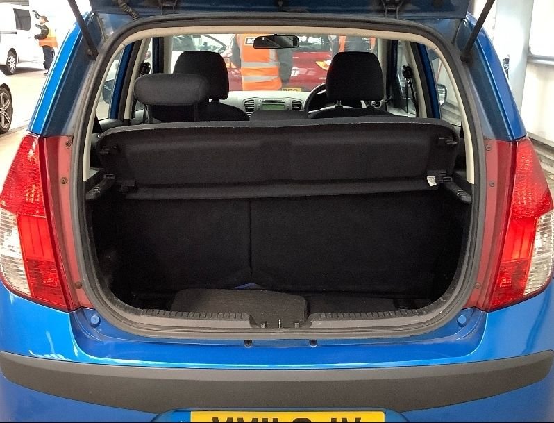 Used Hyundai i10 2011 for sale - 77765300: Photo 16