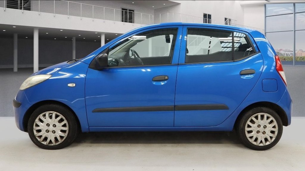 Used Hyundai i10 2011 for sale - 77765300: Photo 5