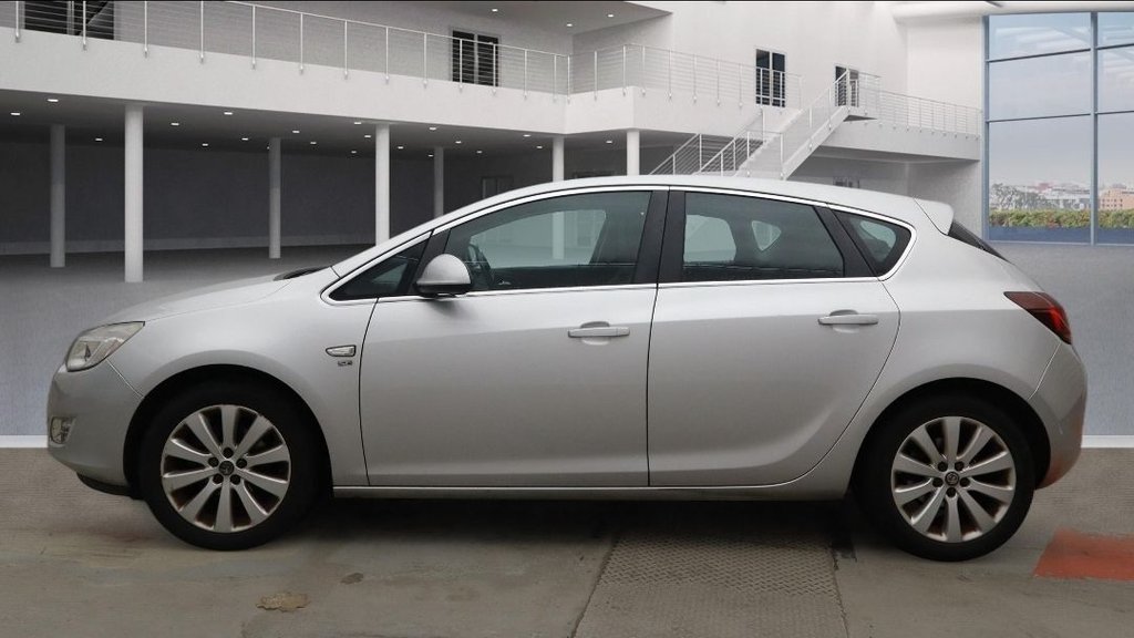 Used Vauxhall Astra 2010 for sale - 77953138: Photo 5