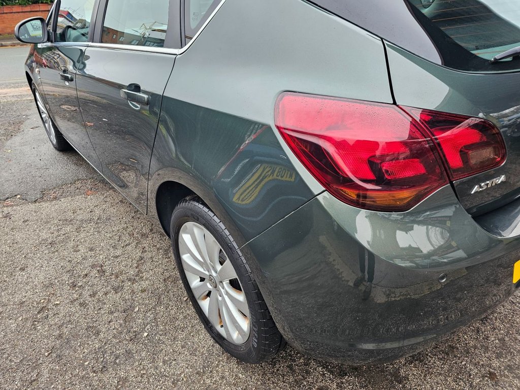 Used Vauxhall Astra 2011 for sale - 76610330: Photo 11