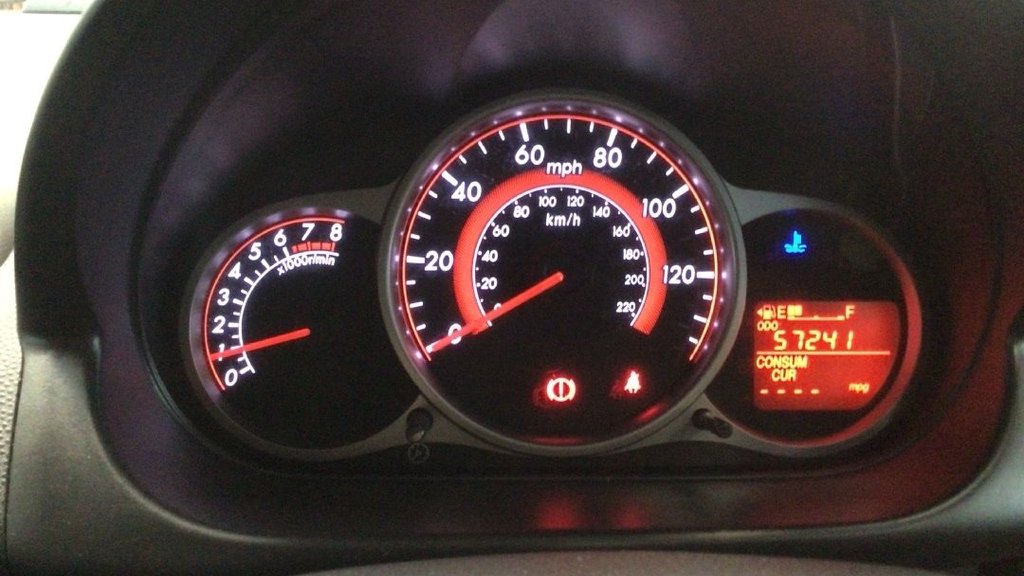 Used Mazda Mazda2 2010 for sale - 76670592: Photo 15