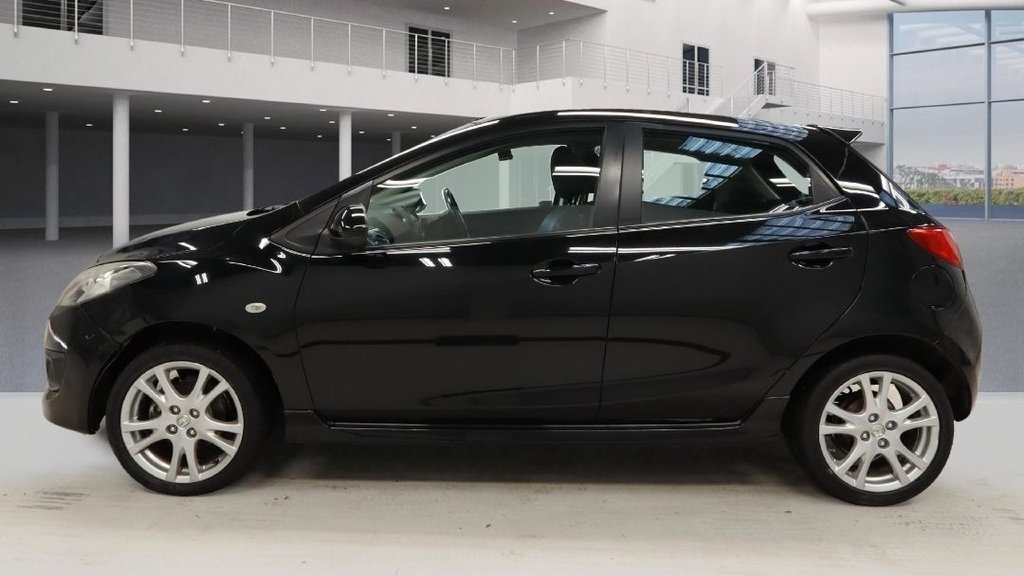 Used Mazda Mazda2 2010 for sale - 76670592: Photo 7