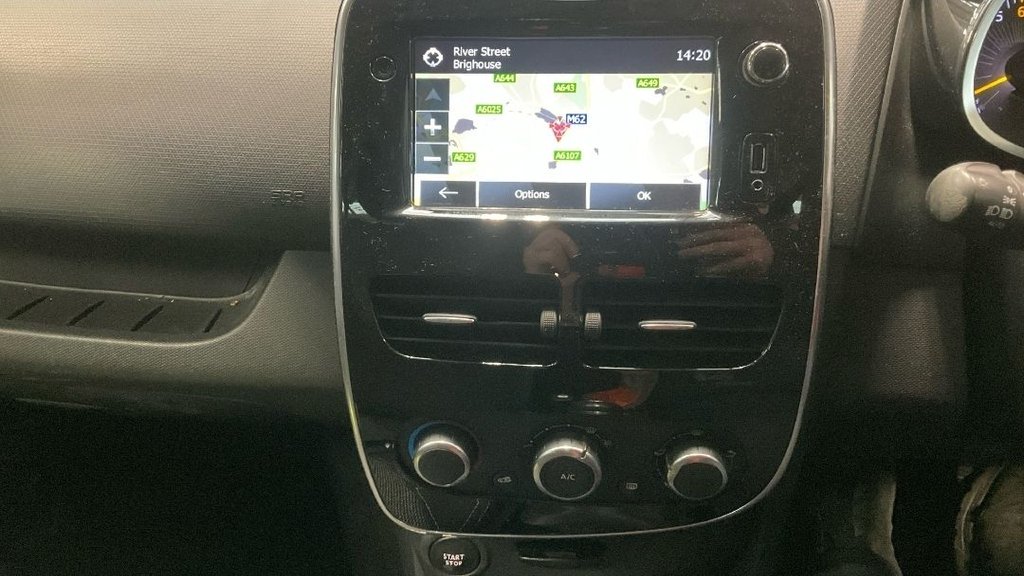 Used Renault Clio 2015 for sale - 76966258: Photo 12