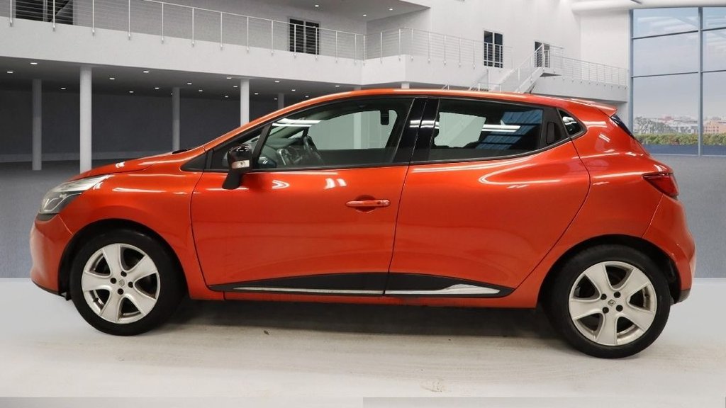 Used Renault Clio 2015 for sale - 76966258: Photo 5