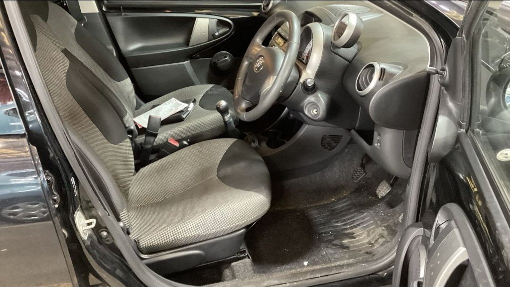 Used Toyota AYGO 2014 for sale - 78128884: Photo 10