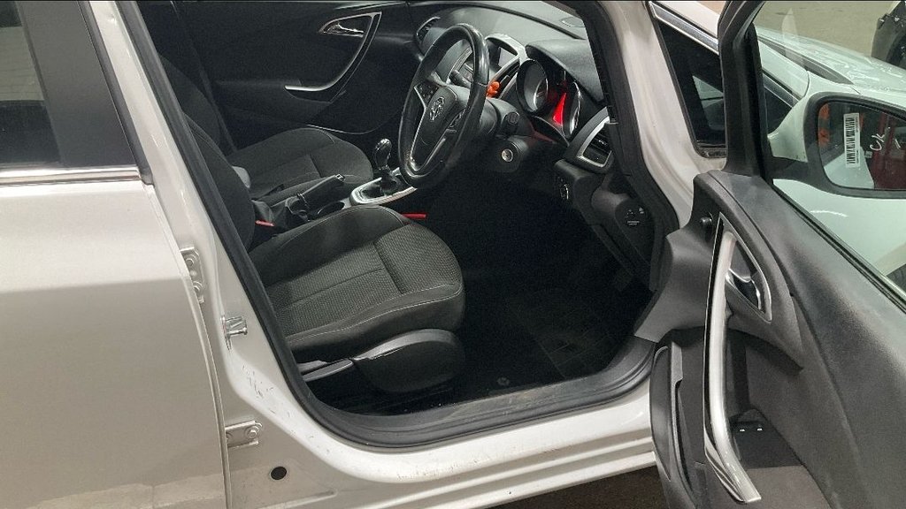 Used Vauxhall Astra 2013 for sale - 78049586: Photo 10