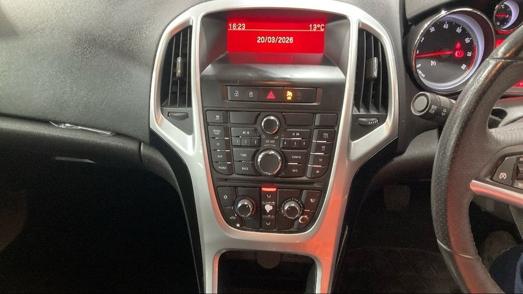 Used Vauxhall Astra 2013 for sale - 78049586: Photo 12