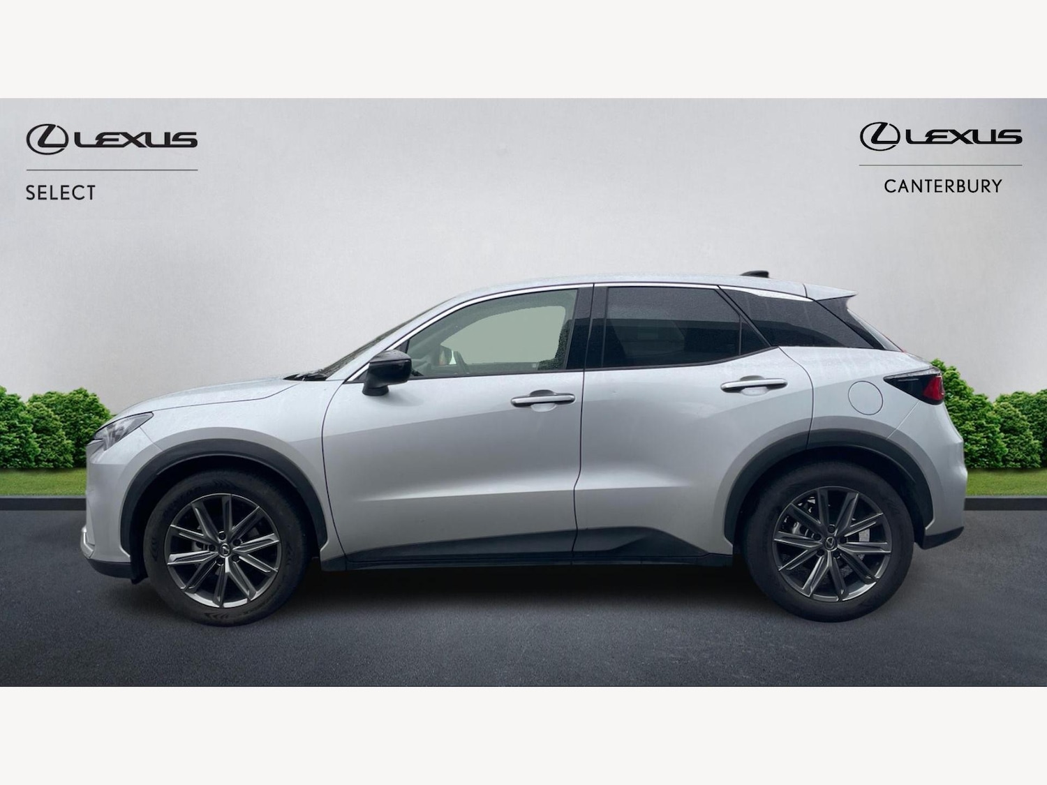 Used Lexus LBX 2024 for sale - 77331238: Photo 3