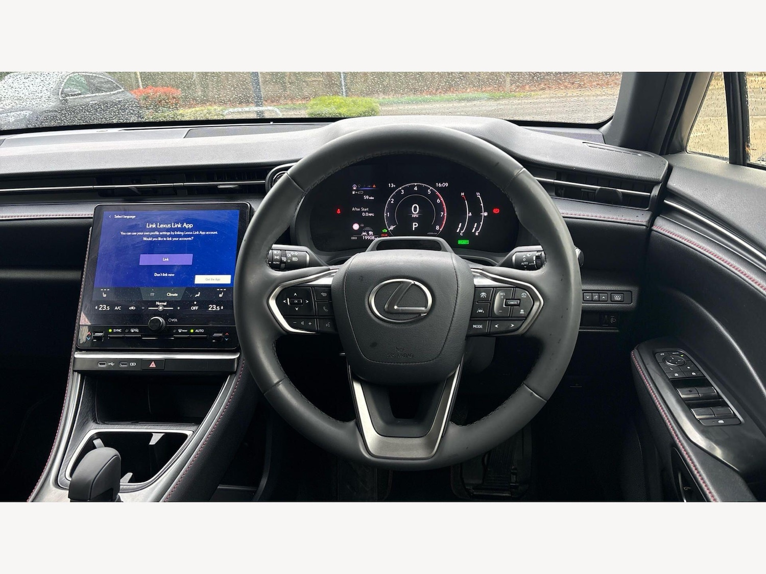 Used Lexus LBX 2024 for sale - 77882225: Photo 13