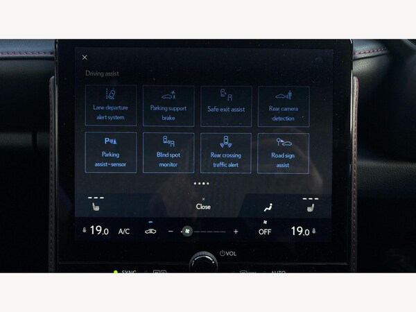 Used Lexus LBX 2024 for sale - 75789527: Photo 31