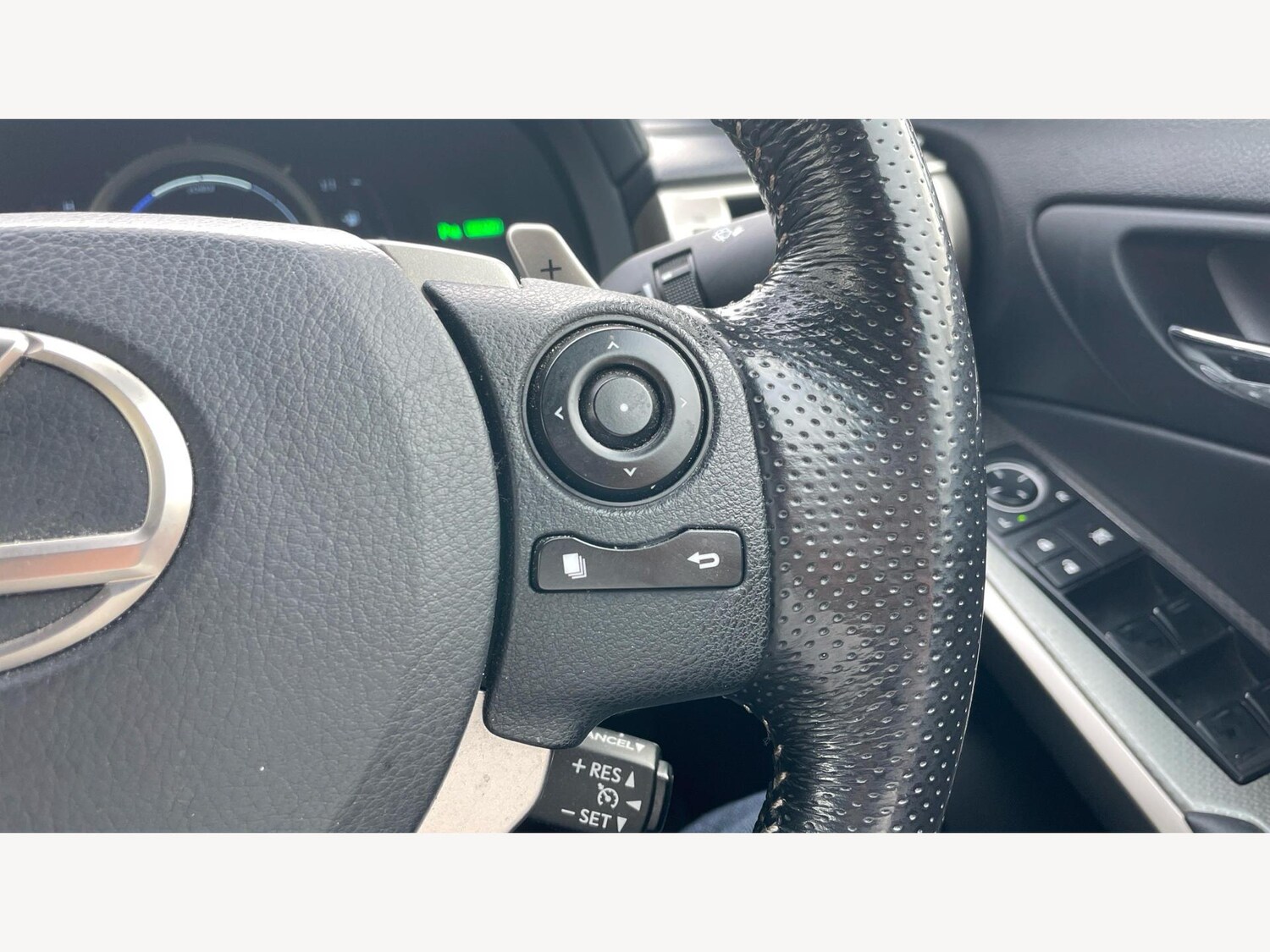 Used Lexus IS 2016 for sale - 77254708: Photo 23