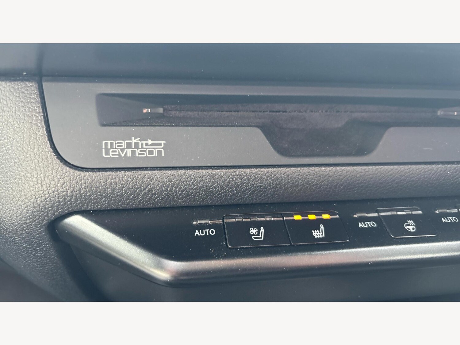 Used Lexus UX 2019 for sale - 77549892: Photo 29