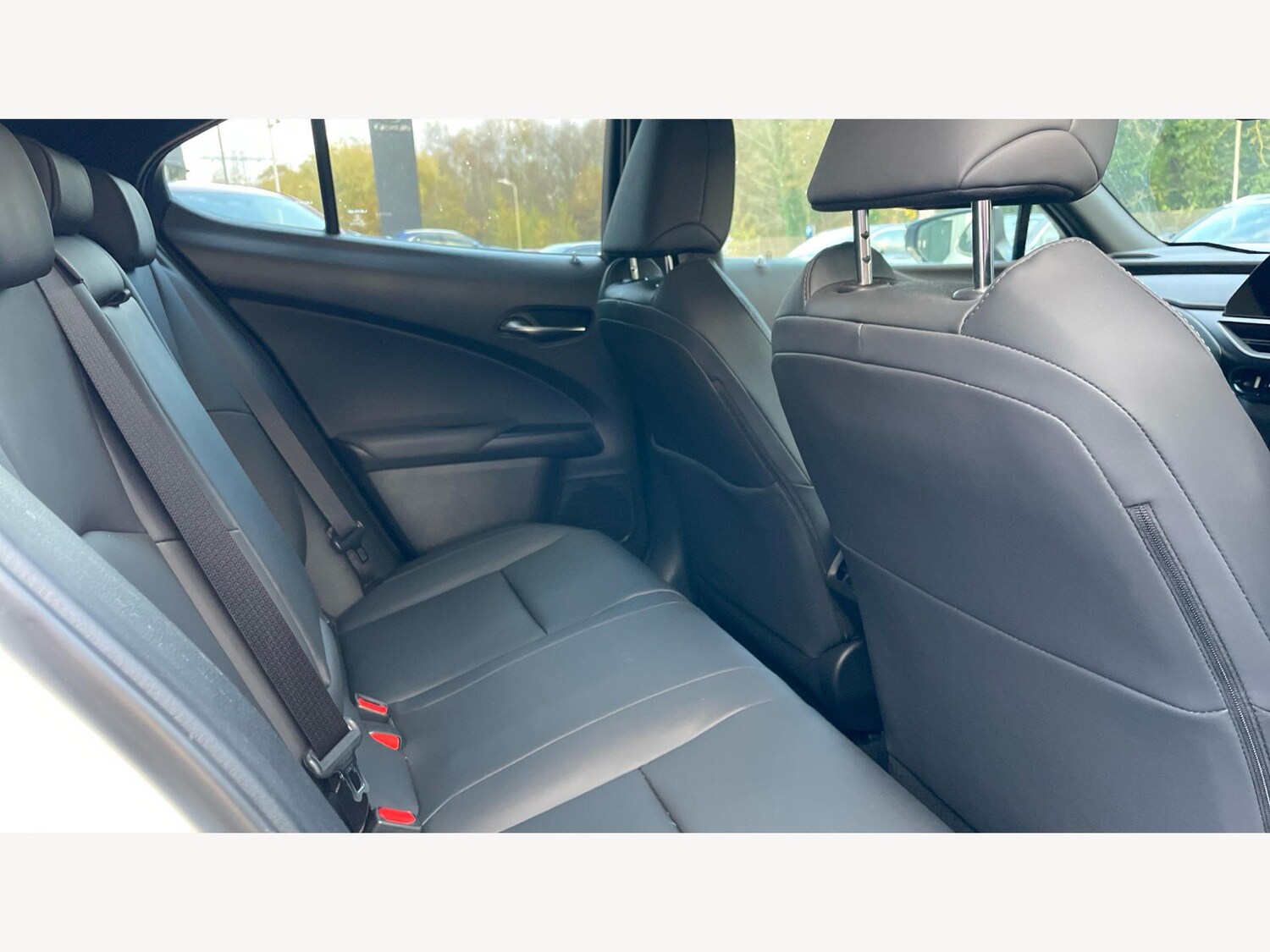 Used Lexus UX 2024 for sale - 76370526: Photo 11