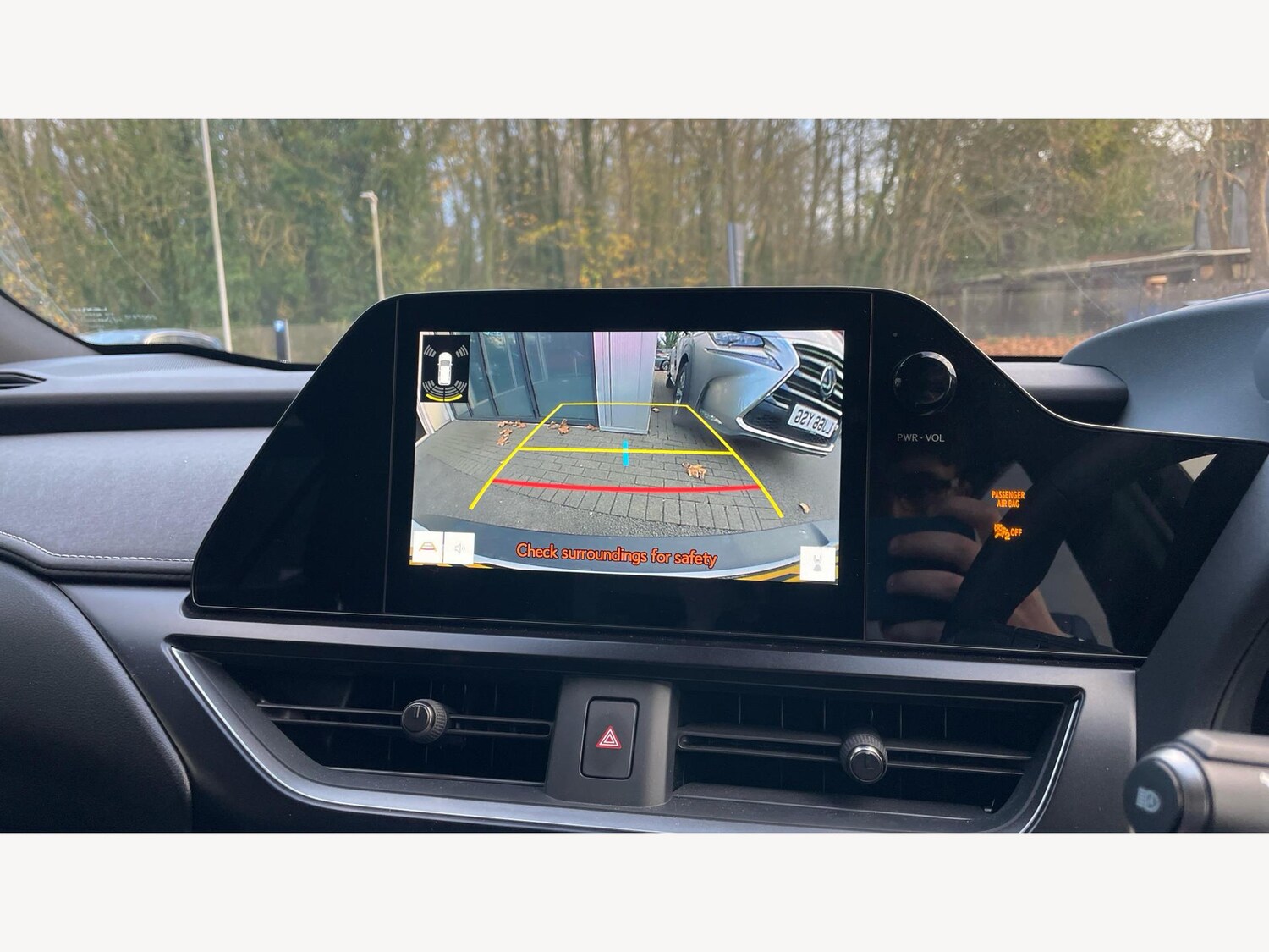 Used Lexus UX 2024 for sale - 76370526: Photo 30